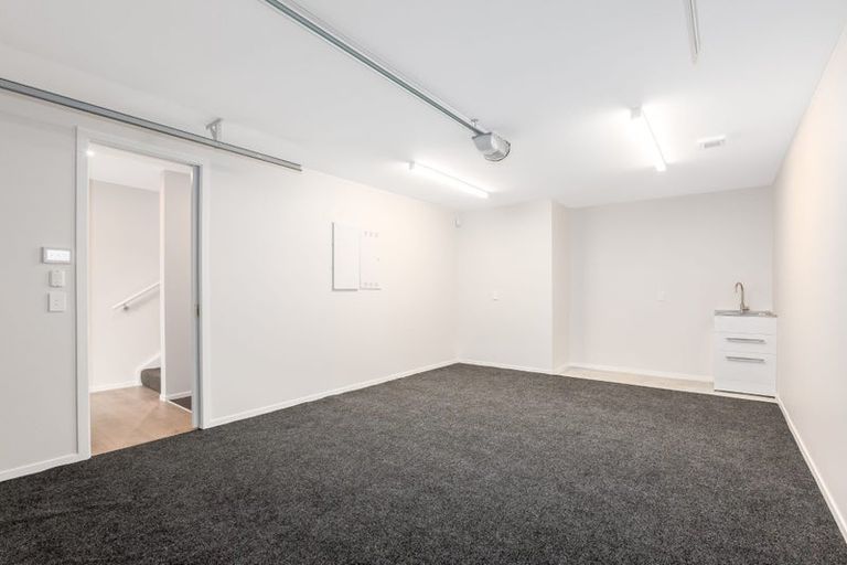 Photo of property in 5 Pakura Place, Wainuiomata, Lower Hutt, 5014