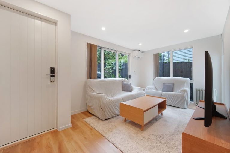 Photo of property in 33b Riverhills Avenue, Pakuranga Heights, Auckland, 2010