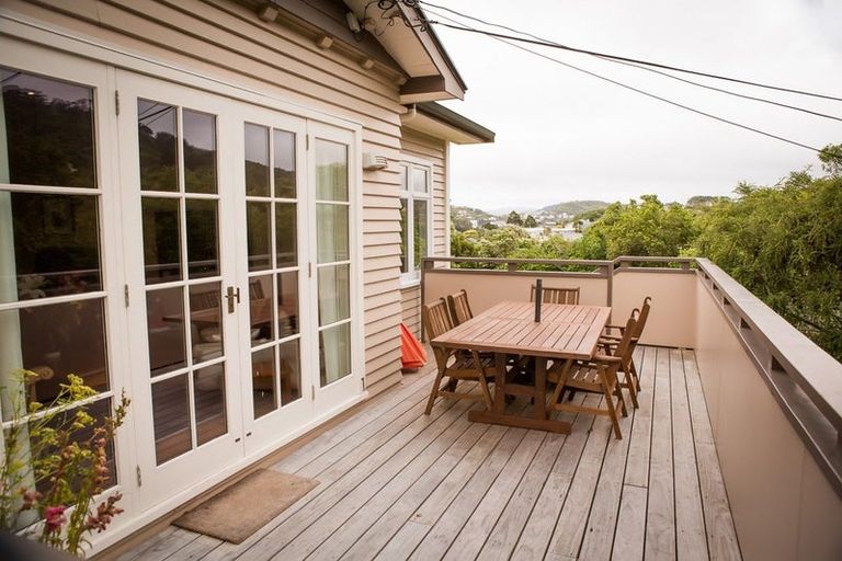 Photo of property in 4 Omar Street, Khandallah, Wellington, 6035