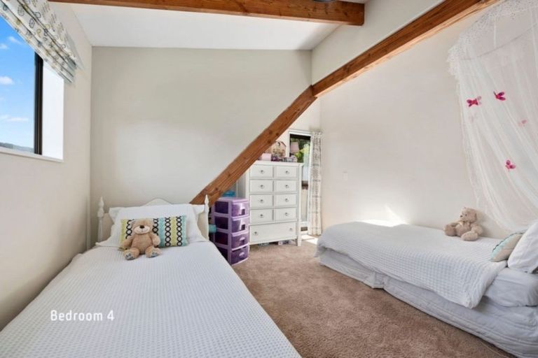 Photo of property in 19 Baltimore Crescent, Totara Park, Upper Hutt, 5018