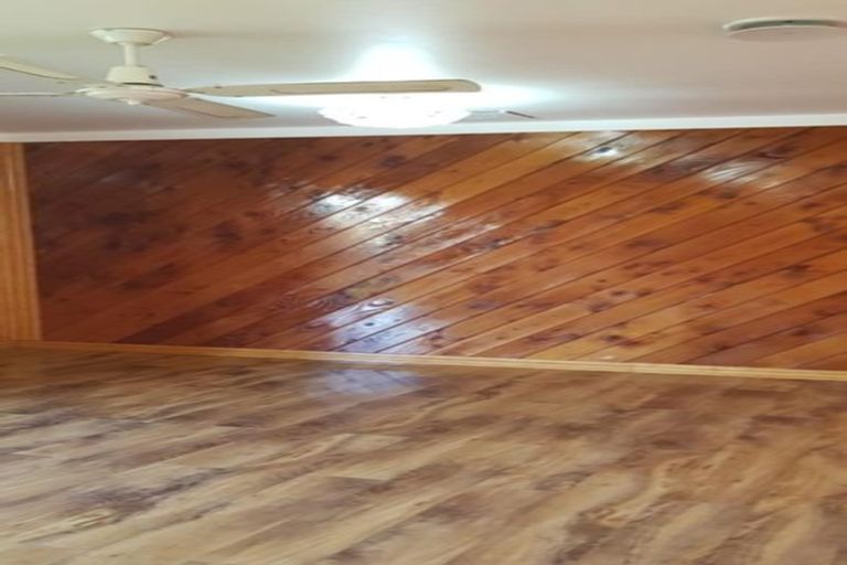 Photo of property in 3/15 Islington Avenue, New Lynn, Auckland, 0600