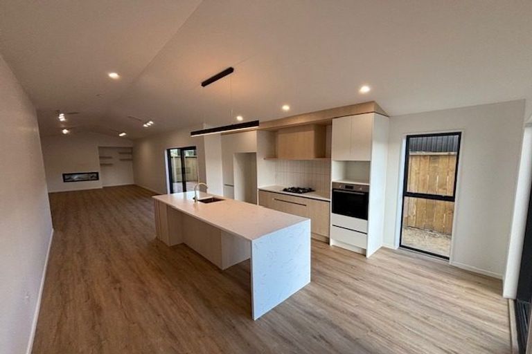 Photo of property in 23 Wooing Tree Avenue, Cromwell, 9310