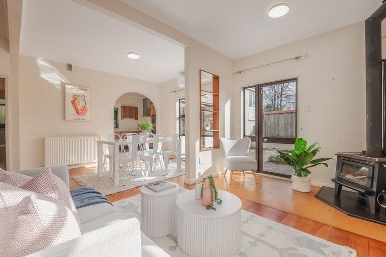 Photo of property in 15 Hardie Street, Hokowhitu, Palmerston North, 4410