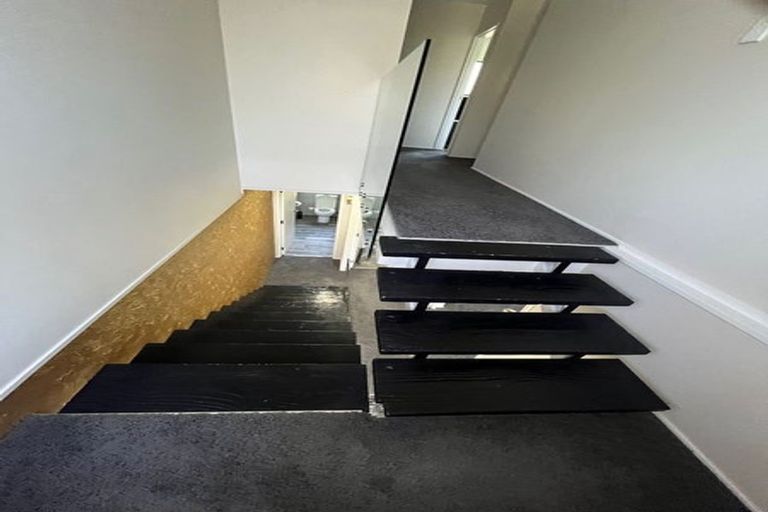 Photo of property in 6b Flamingo Court, Goodwood Heights, Auckland, 2105