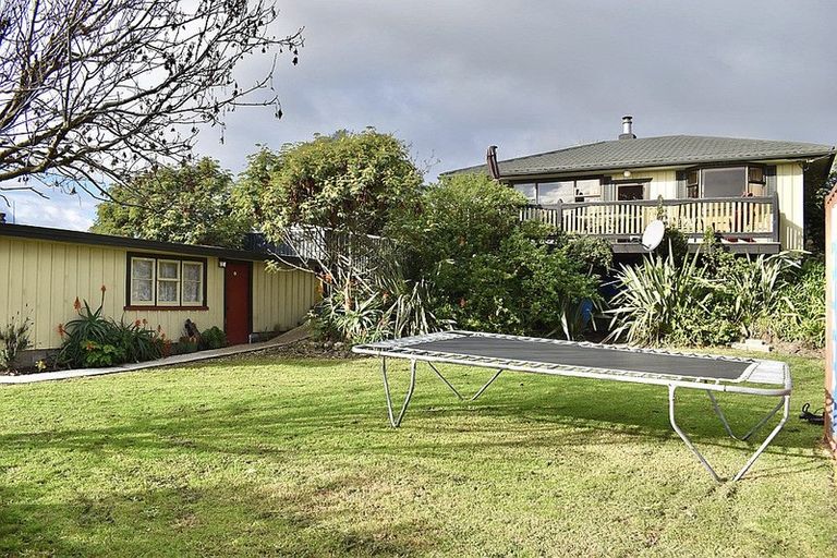 Photo of property in 22 Mahoe Street, Otaki Beach, Otaki, 5512