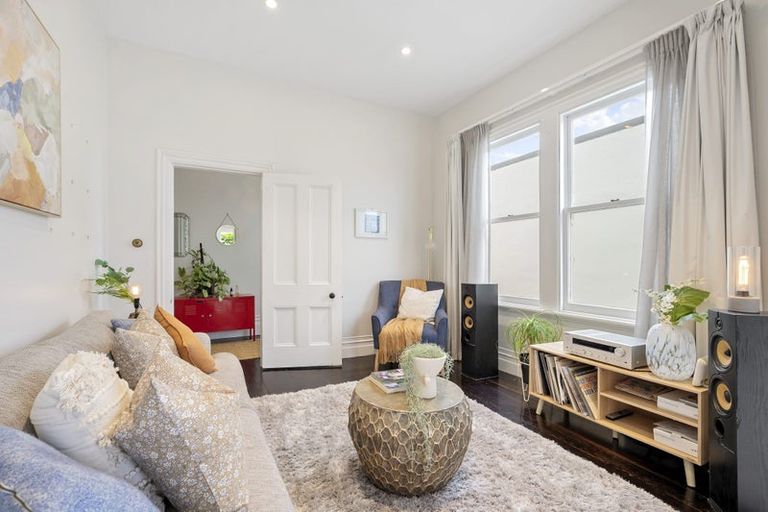 Photo of property in 15 Chilka Street, Berhampore, Wellington, 6023