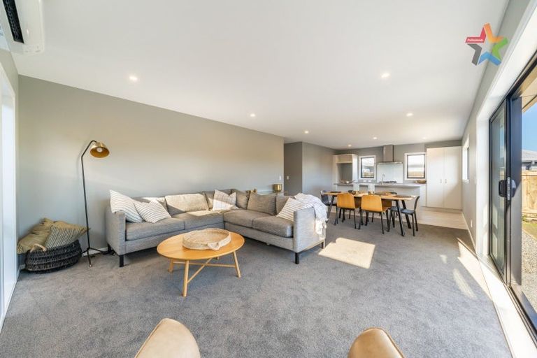 Photo of property in 8 Kairaumati Crescent, Kelson, Lower Hutt, 5010