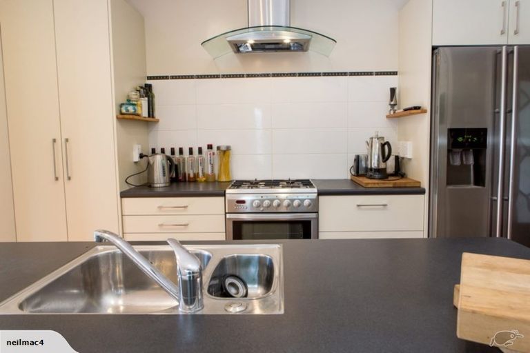 Photo of property in 39 Glen Road, Mornington, Dunedin, 9011