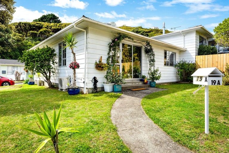 Photo of property in 1/19 Yarrow Place, Papakowhai, Porirua, 5024