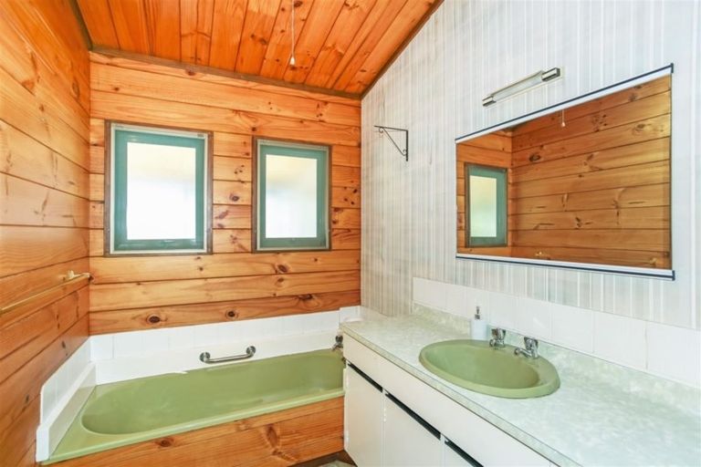 Photo of property in 97a Whiriwhiri Road, Waiuku, 2682