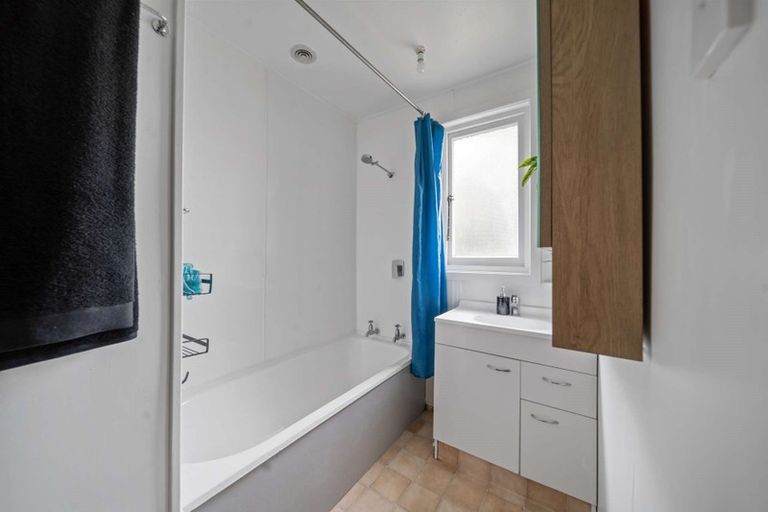 Photo of property in 10 Main Road, Owaka, 9535