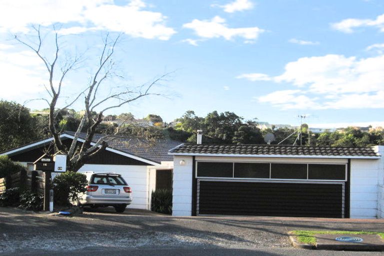 Photo of property in 18 Waikare Place, Welcome Bay, Tauranga, 3112