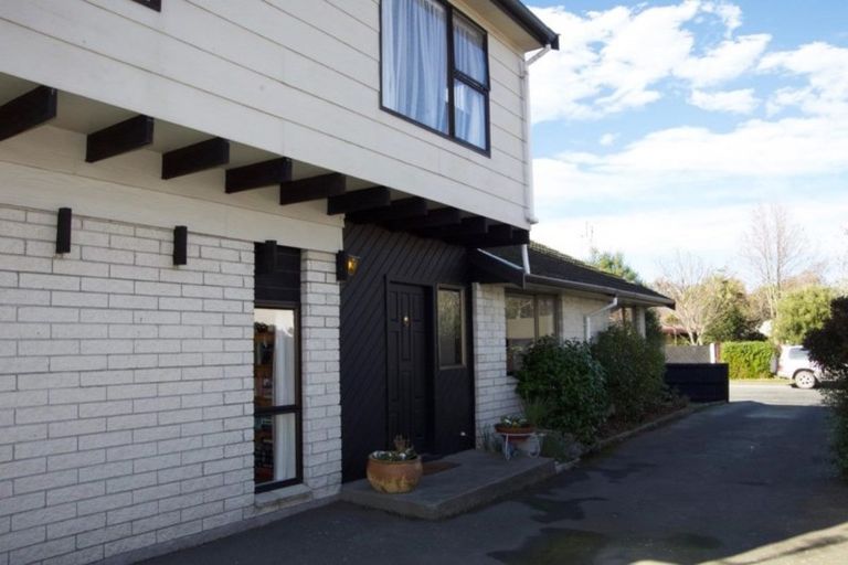 Photo of property in 2 Ebert Place, Rangiora, 7400