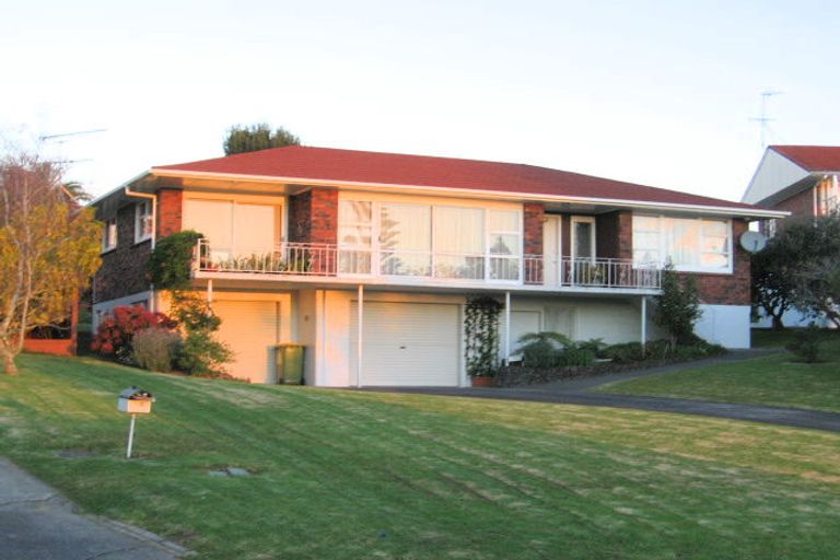 Photo of property in 70 O'halloran Road, Howick, Auckland, 2014