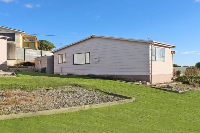 Photo of property in 14 Semple Street, Kakanui, Oamaru, 9495