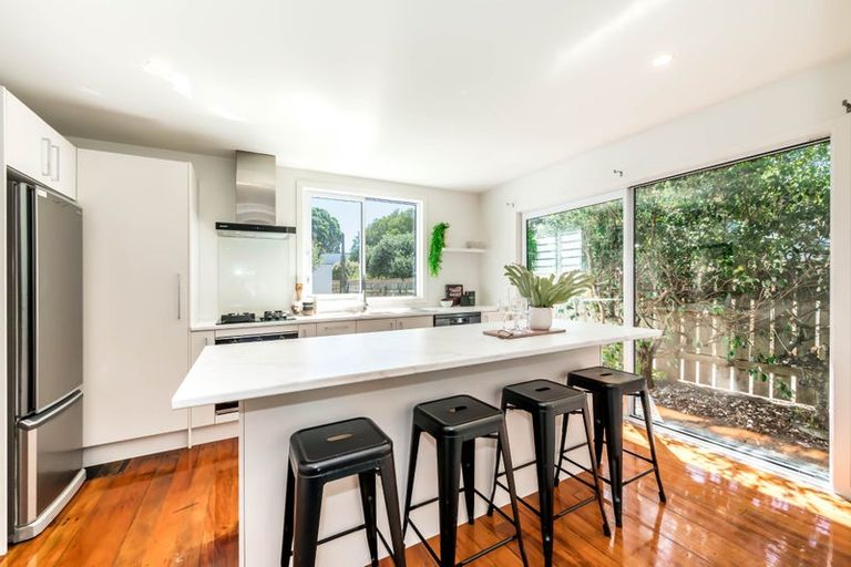 Photo of property in 35 Moana Road, Paraparaumu, 5032