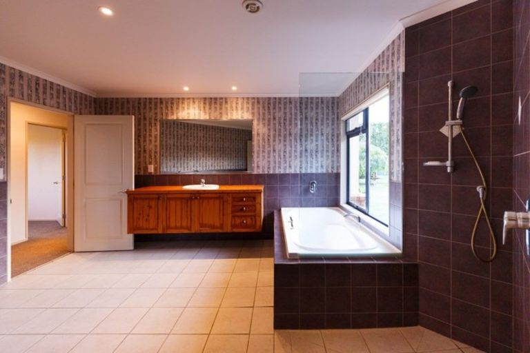 Photo of property in 12 White Horse Drive, Westbrook, Palmerston North, 4475