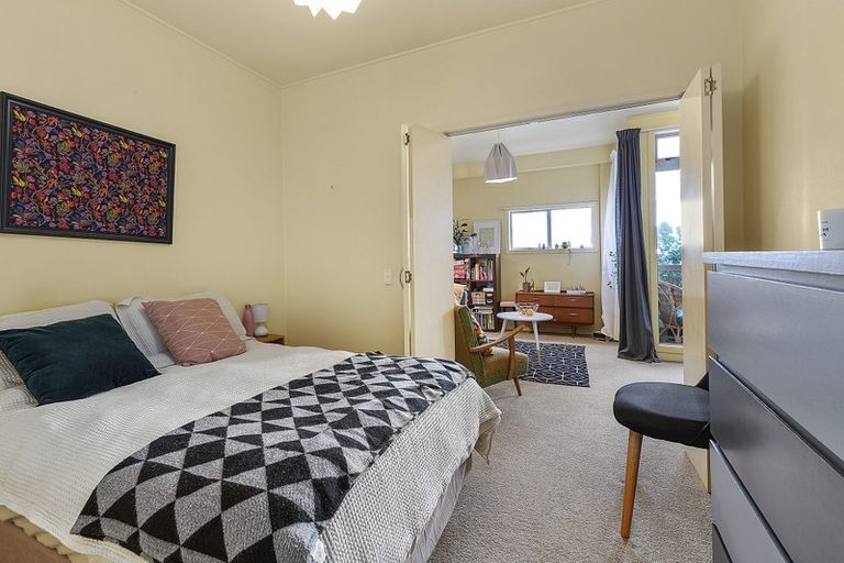 Photo of property in Dixonlane Apartments, 8/7 Feltex Lane, Te Aro, Wellington, 6011