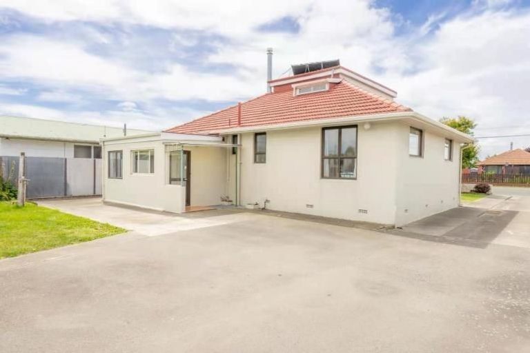 Photo of property in 52 Amyes Road, Hornby, Christchurch, 8042