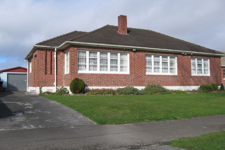 Photo of property in 92 Rangiora Avenue, Roslyn, Palmerston North, 4414