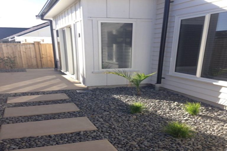 Photo of property in 8 Ascarina Way, Papamoa Beach, Papamoa, 3118