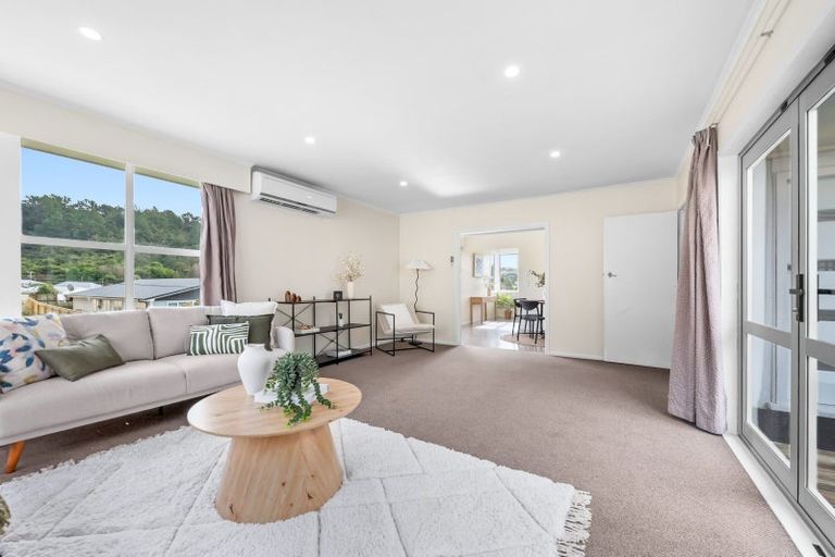 Photo of property in 4 Thomson Grove, Stokes Valley, Lower Hutt, 5019