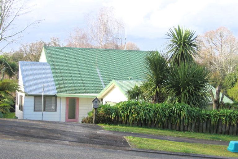 Photo of property in 13 Exeter Street, Glenview, Hamilton, 3206