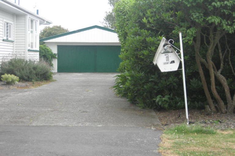 Photo of property in 2/6 Bowen Street, Upper Riccarton, Christchurch, 8041