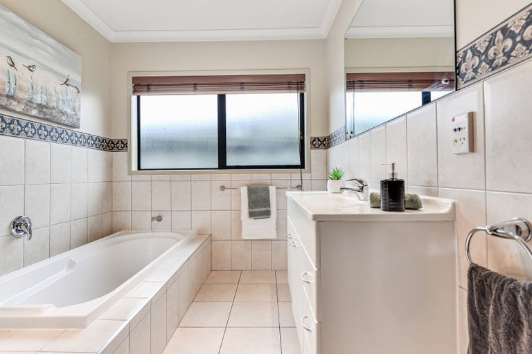 Photo of property in 3 Callum Court, Rototuna, Hamilton, 3210