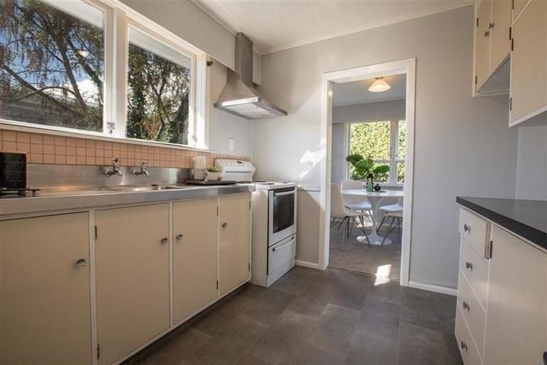 Photo of property in 38 Parata Street, Waikanae, 5036