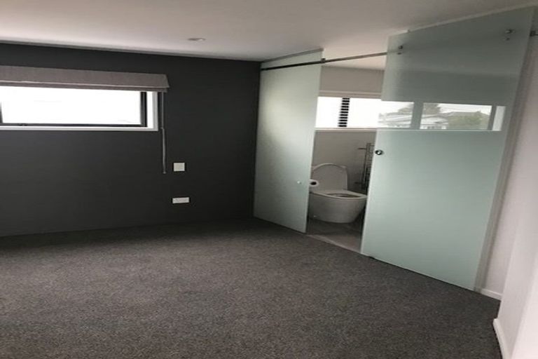 Photo of property in 4/49 Ohaupo Road, Melville, Hamilton, 3206