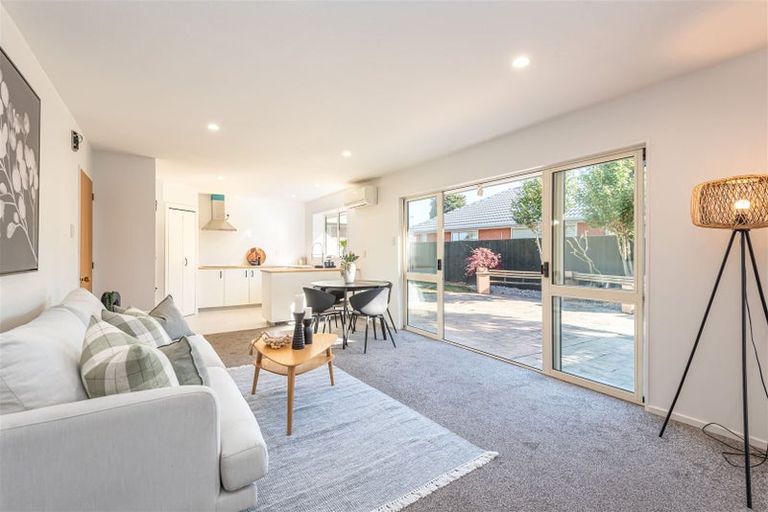 Photo of property in 45 Showgate Avenue, Sockburn, Christchurch, 8042