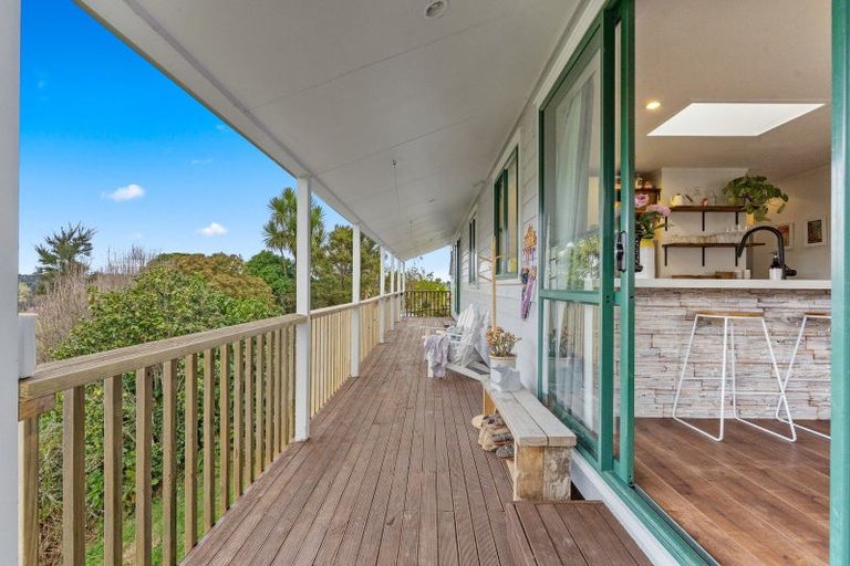 Photo of property in 211 Whitehills Road, Waitoki, Silverdale, 0994