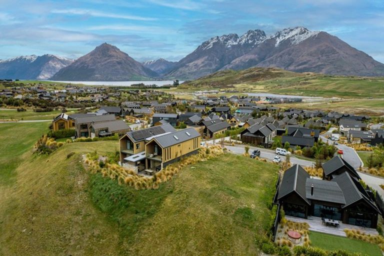 Photo of property in 24 Falconer Rise, Jacks Point, Queenstown, 9371