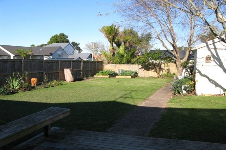 Photo of property in 73 Bayswater Avenue, Bayswater, Auckland, 0622