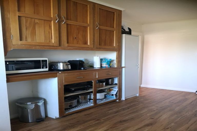 Photo of property in 14 Wyndham Street, Carterton, 5713