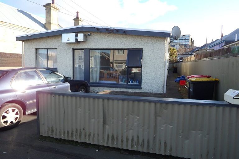 Photo of property in 126 Harbour Terrace, North Dunedin, Dunedin, 9016