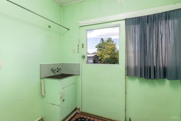 Photo of property in 2 Betten Street, Waimate, 7924