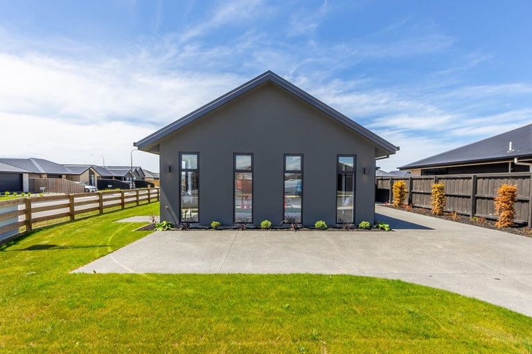 Photo of property in 3 Nathaniel Archer Street, Woodend, 7610