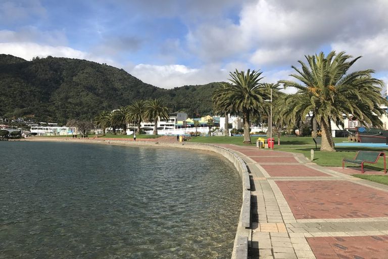 Photo of property in Oxleys Rock Apartments, 503/6 London Quay, Picton, 7220