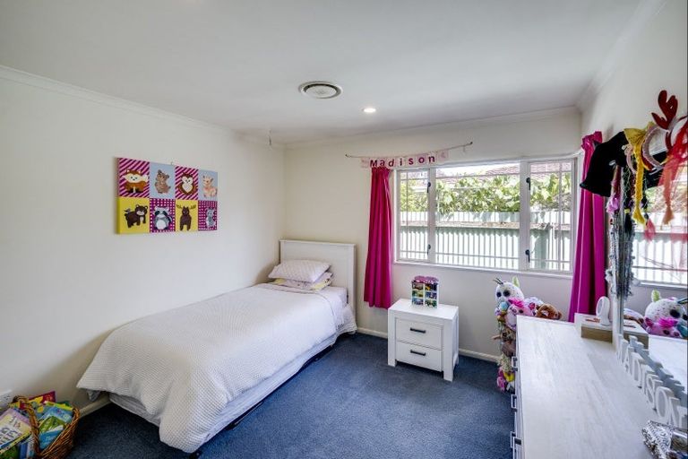 Photo of property in 5a Elbourne Street, Taradale, Napier, 4112