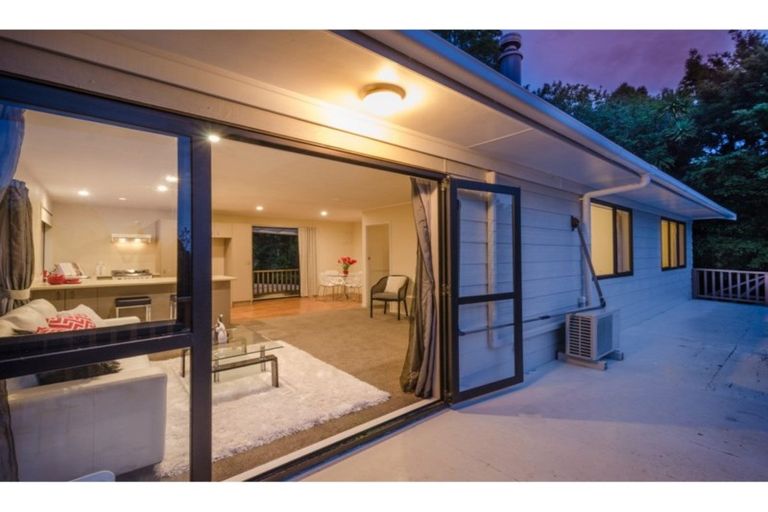 Photo of property in 94 Hinau Road, Waimauku, 0881