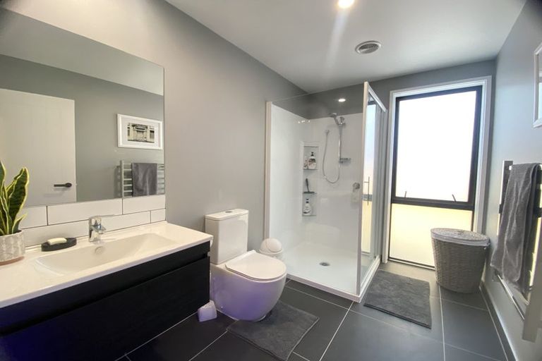 Photo of property in 12 Papaka Lane, Poike, Tauranga, 3112