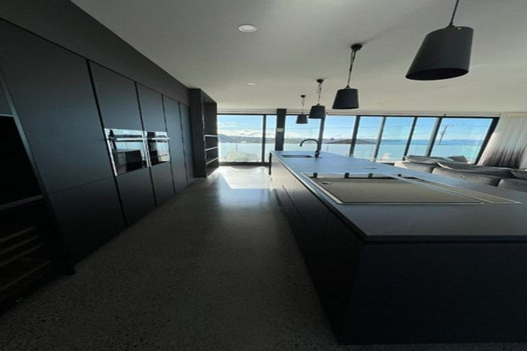 Photo of property in 11b Montgomery Avenue, Rothesay Bay, Auckland, 0630