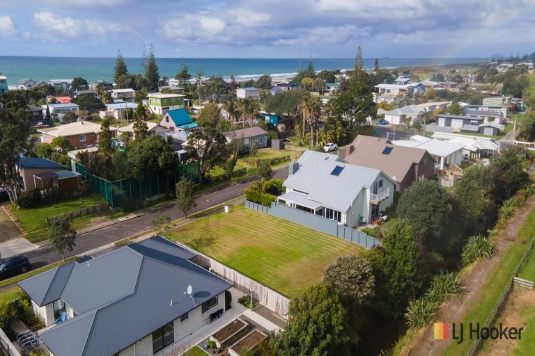 Photo of property in 9 Ian Place, Waihi Beach, 3611