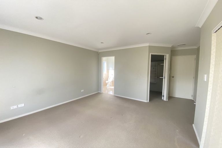 Photo of property in 29 Toledo Avenue, Henderson, Auckland, 0612