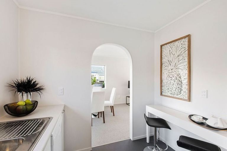 Photo of property in 2/9 Esmonde Road, Takapuna, Auckland, 0622