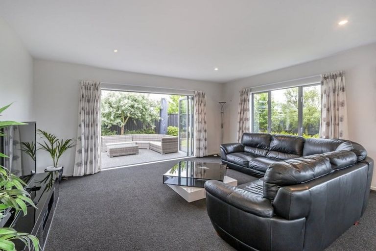 Photo of property in 13 Bellvue Drive, Prebbleton, 7604