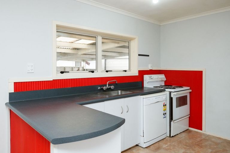 Photo of property in 5 Parkland Crescent, Terrace End, Palmerston North, 4410