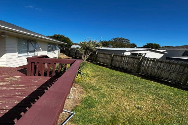 Photo of property in 14 Rangataua Place, Manurewa, Auckland, 2102